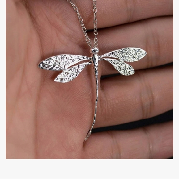Dragonfly Necklace  Tarnish resistant NP - Picture 13 of 13